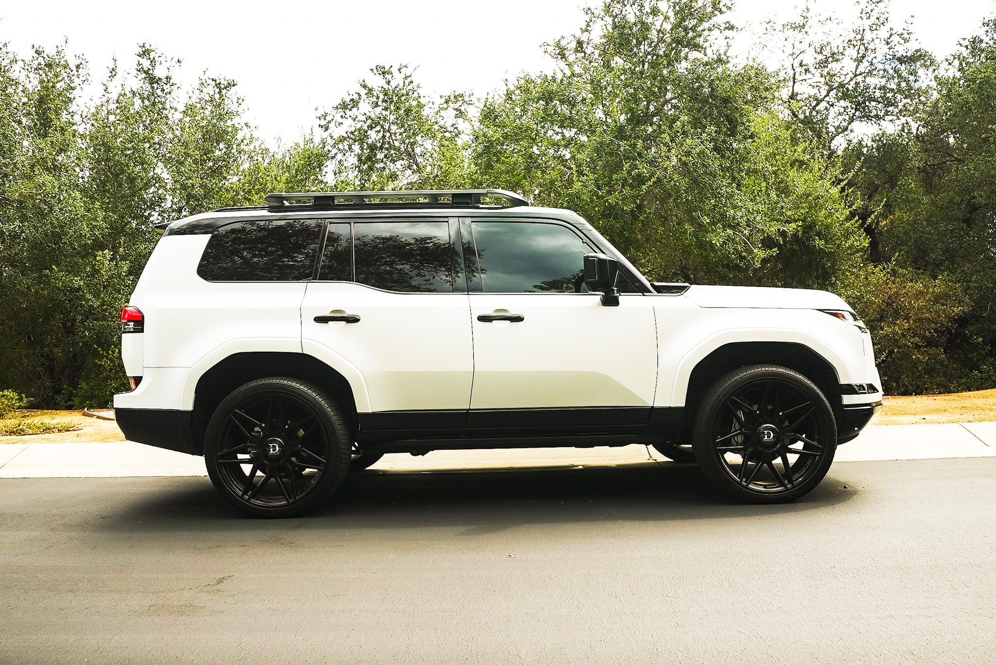 2025 Lexus GX550 Overtrail side view